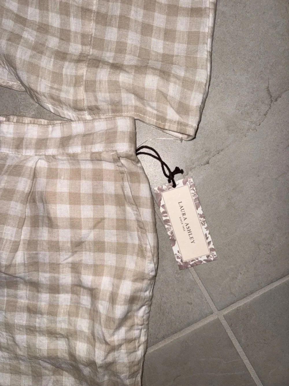 Laura Ashley Beige and White Gingham Tank Top and Shorts Set - Picture 6 of 7